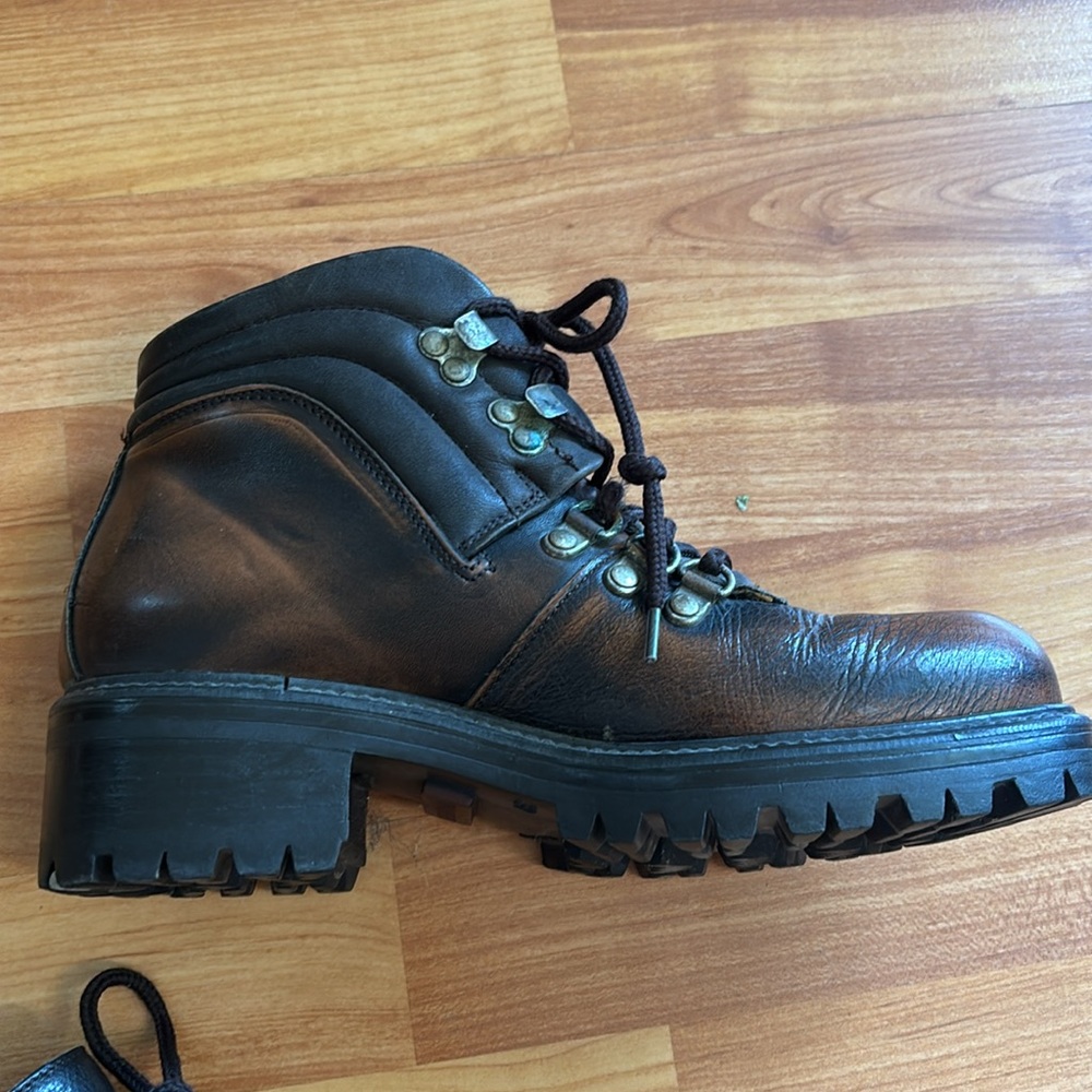 Pegabo Brown Leather lace-up  Boots - Picture 7 of 11